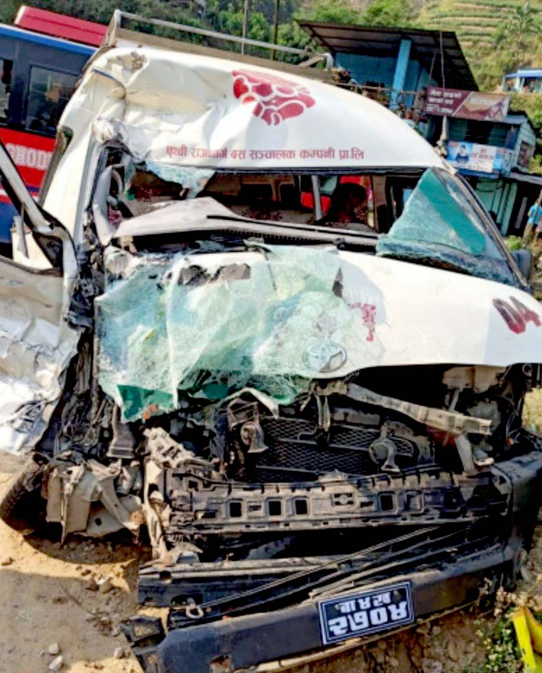 सलाङघाट माईक्रो दुर्घटना अपडेट : १ जनाको मृत्यु, १६ घाइते
