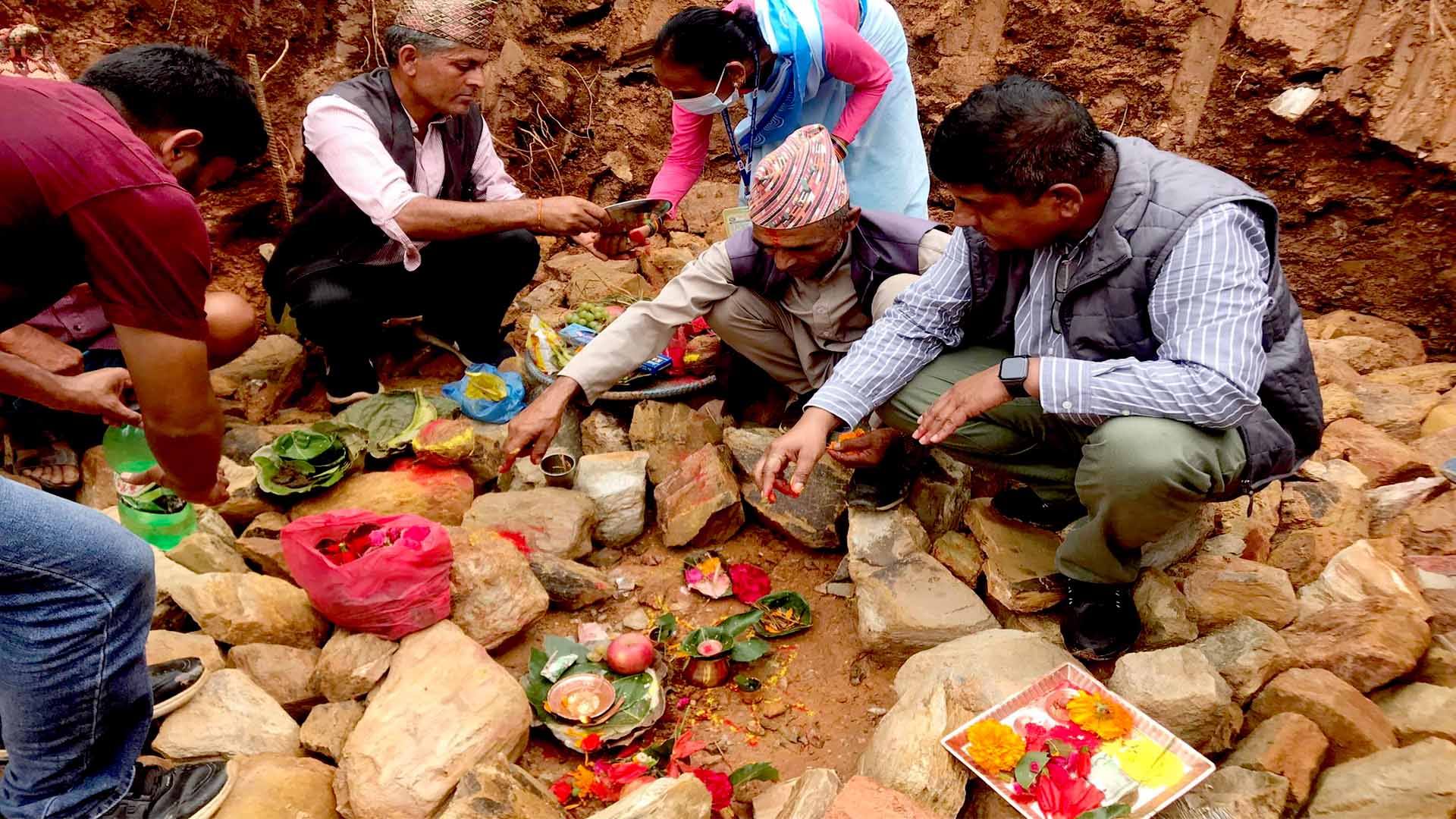 ज्वालामुखी–२ सातदोबाटोमा १५ शैयाको अस्पताल शिलान्यास