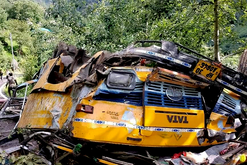भारतको हिमाञ्चलमा बस दुर्घटना १६ जनाको मृत्यु
