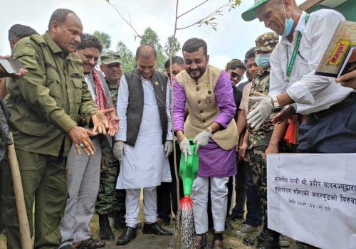 वनको जग्गा अतिक्रमण हुननदिने मन्त्री यादव प्रतिबद्धता