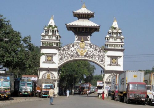 वीरगञ्ज नाकामा एक हजार सात सय नयाँ सवारीसाधन अलपत्र