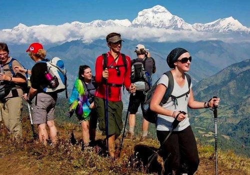 ८ महिनामा ३ लाख २६ हजारबढी पर्यटक नेपाल भित्रिए