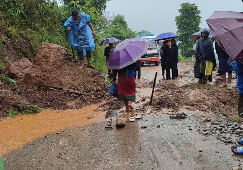 वर्षा जारीः पृथ्वीराजमार्ग सञ्चालनमा, ग्रामीण सडकहरु अवरुद्ध