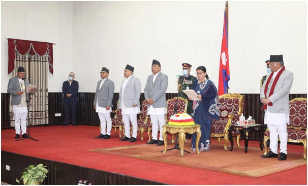 सभामुखद्वारा राष्ट्रपतिसमक्ष शपथ