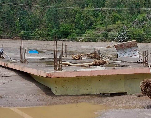 बाढीले सवाखोला लोहाकोट विजुवापानी आयोजना बगायो