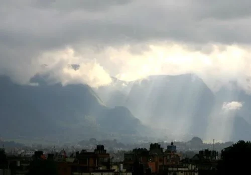 मनसुनको समयमा पनि तातो हावाको लहर फैलिनसक्ने