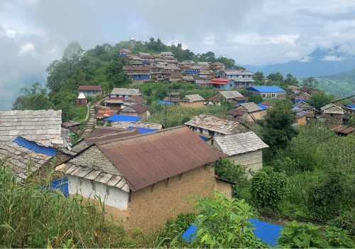 पर्यटक लोभ्याउँदै अर्मलाकोट गाउँ