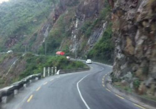 अवरुद्ध पृथ्वी राजमार्ग दुईतर्फी संचालनमा