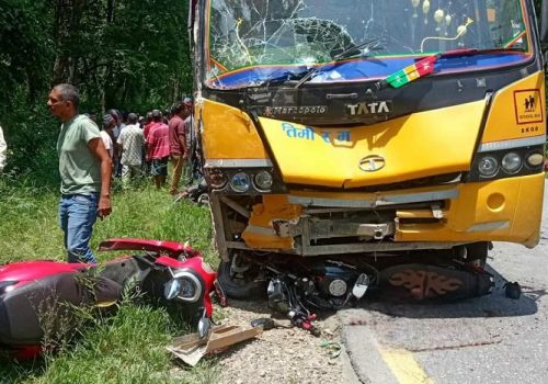 आठ सवारी साधन एकै ठाउँमा ठोक्किँदा बीस जनाघाइते, सात गम्भीर