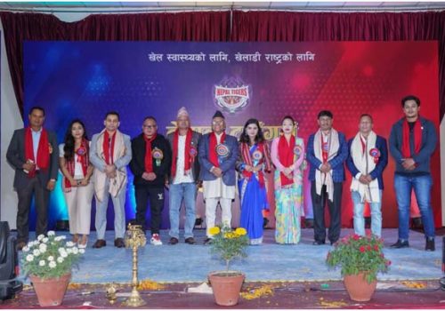 तीन व्यक्तित्व सम्मानित