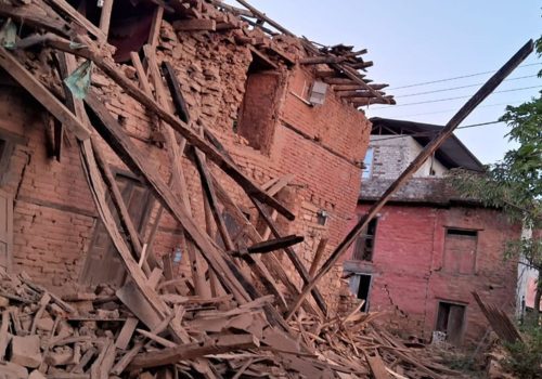 भूकम्पपीडितको अस्थायी आवास निर्माणका लागि एक अर्ब ४१ करोड निकासा