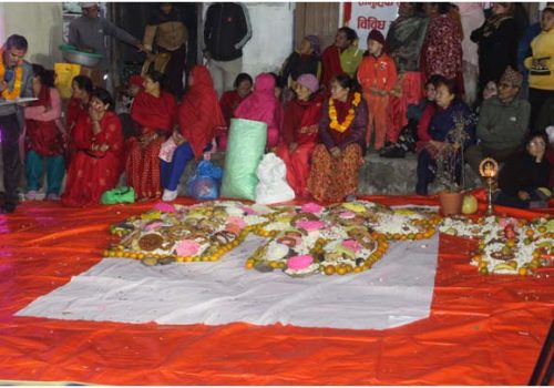 गोरखाका नेवार समुदायले मनाए मकै सुकाउने पर्व