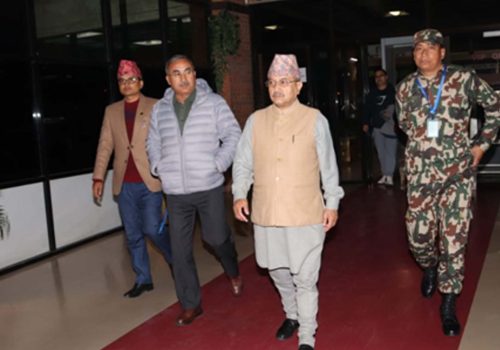उपप्रधानमन्त्री खड्का स्वदेश फिर्ता