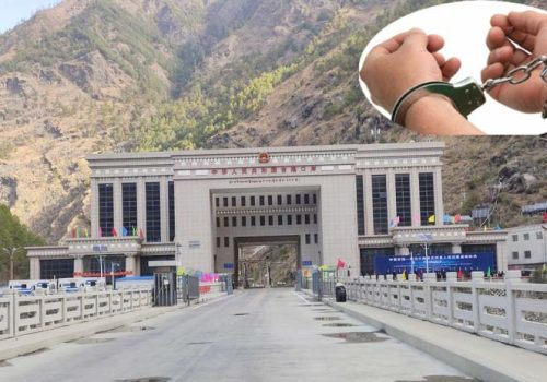 चार महिनामा रसुवागढी नाकाबाट आठ जना पक्राउ