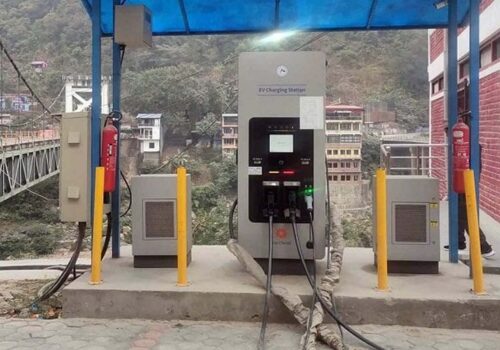 ‘चार्जिङ स्टेसन’ मर्मत नहुँदा सेवाग्राही समस्यामा