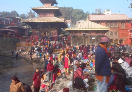 गोकर्णेश्वरमा तीर्थ श्राद्ध गर्नेको भीड