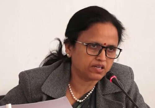पत्रकारितालाई व्यावसायिक र समृद्ध बनाउन सरकार प्रतिबद्ध छ : मन्त्री शर्मा