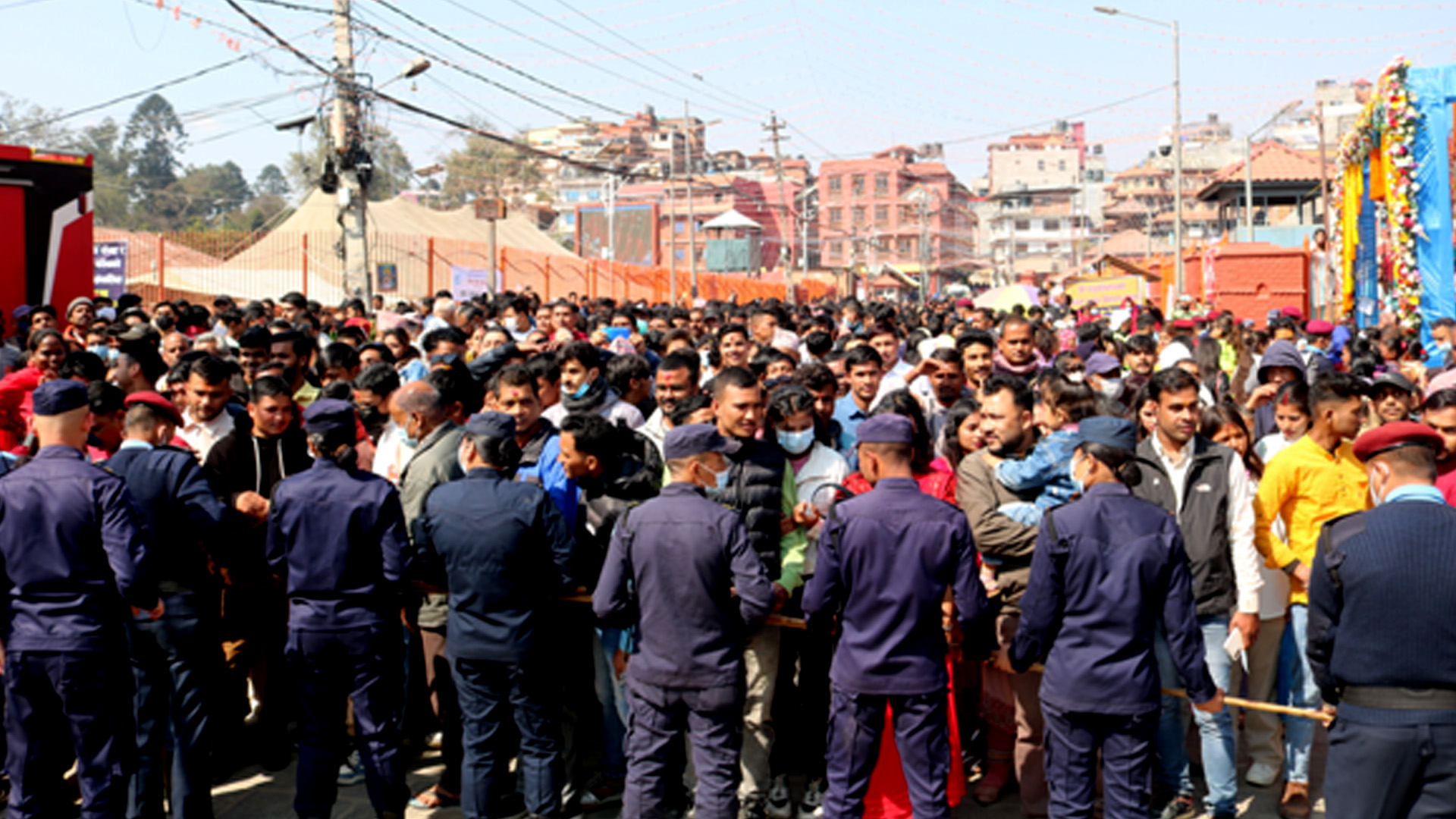 अहिलेसम्म चार लाखले गरे पशुपतिनाथको दर्शन