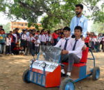 धादिङको सल्यानटारका विद्यार्थीले बनाए विद्युतीय गाडी