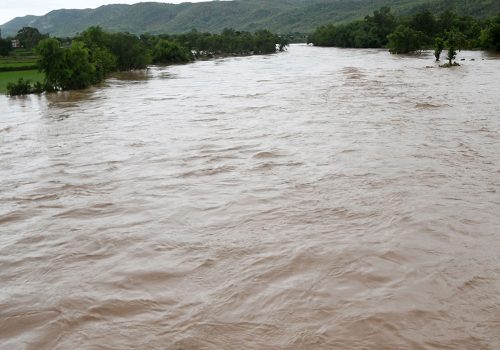 बाढी, पहिरो र डुबानमा पुरिएर देशभर १४ जनाको मृत्यु