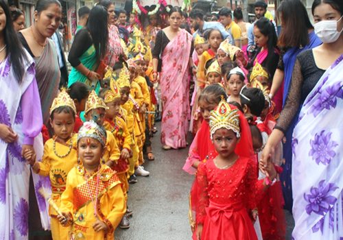 बिहानदेखि देशभरका श्रीकृष्णमन्दिरमा भक्तजनको भीड