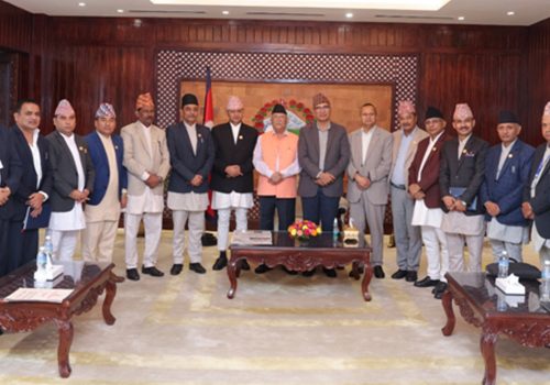 उत्पादन र रोजगारी वृद्धिमा ध्यान केन्द्रित गर्न प्रधानमन्त्री ओलीको आग्रह