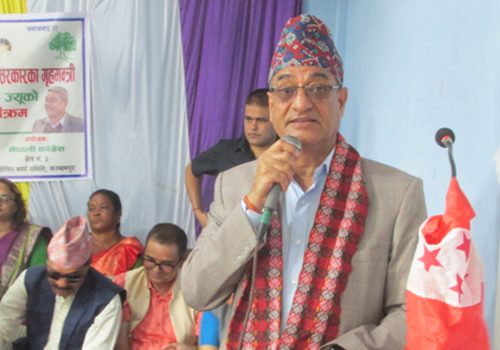 अर्थतन्त्रलाई गतिशील बनाउन सरकार प्रतिबद्ध छ : गृहमन्त्री लेखक