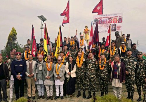गोरखनाथदेखि गोरखपुरसम्म खिचडी यात्रा गर्दै गोरखा नगरपालिका