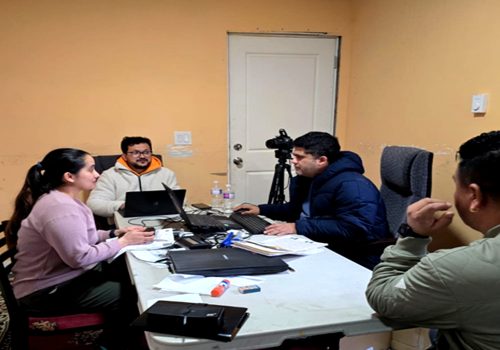 ब्रिटिस कोलम्बियाको सरेमा मोबाइल कन्सुलर क्याम्प