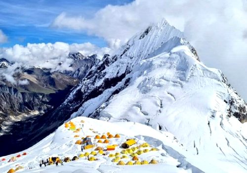 मनास्लु पदयात्रामा गएका पथप्रदर्शकको मृत्यु