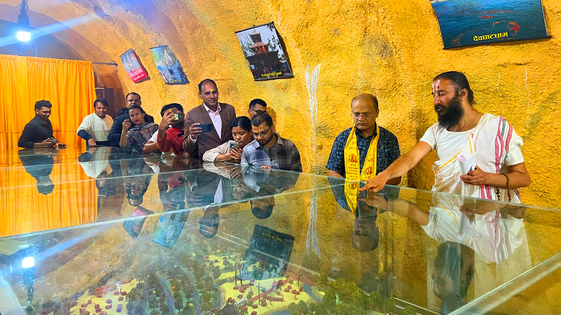 एक लाख बढी पर्यटकले दर्शन गरे शालिग्राम सङ्ग्रहालय