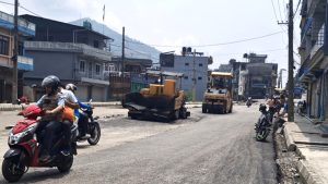 मध्यपहाडी लोकमार्ग :  हरिचोक–याम्दी खण्ड ‘अस्फाल्ट’ प्रविधिबाट ‘पिच’