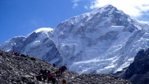 पर्वतारोहण पथप्रदर्शक पेसामा शेर्पा युवाको घट्दो आकर्षण