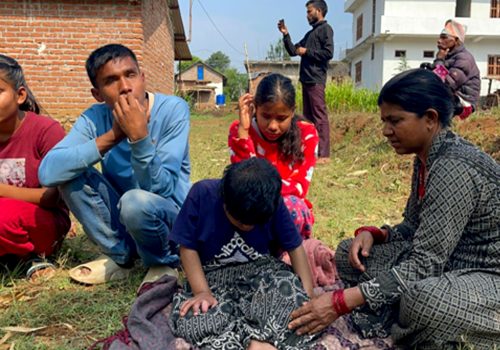 सहयोग जुटाएर एकाघरका चार दृष्टिविहीनलाई आवास बनाइँदै