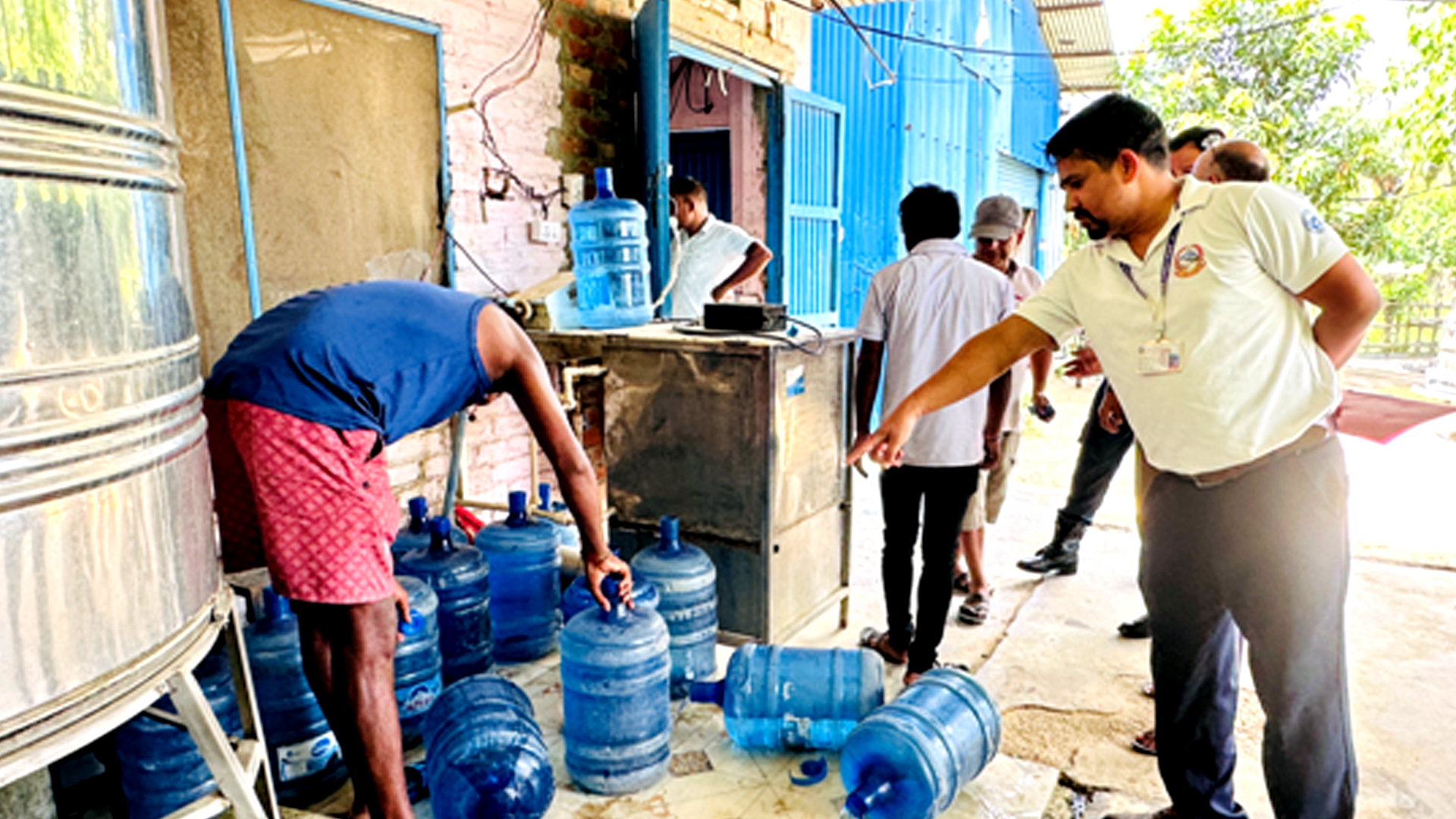 मापदण्डविपरीत सञ्चालित उद्योगमा कारबाही