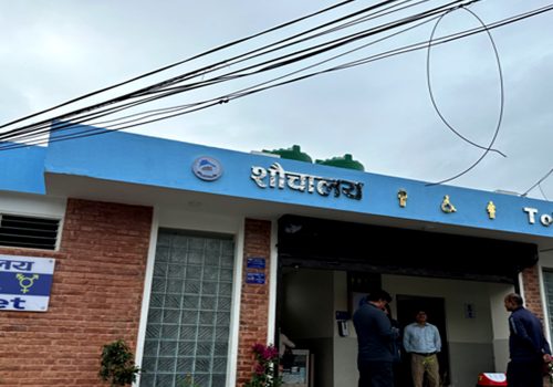 स्मार्ट’  शौचालयमा स्नान र स्तनपान कक्ष !