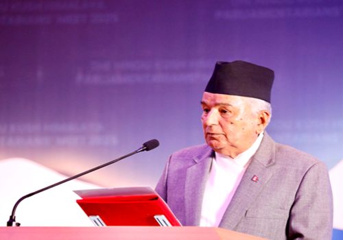 सबै पक्षले पेरिस सम्झौतामा गरेका प्रतिबद्धता पूरा गर्नुपर्छः राष्ट्रपति