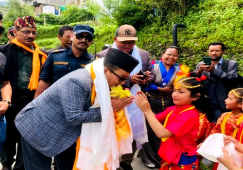 रसुवाली माटोले खोजेको र जनताले रोजेको योजनालाई प्राथमिकता दिइनेः मन्त्री लामा