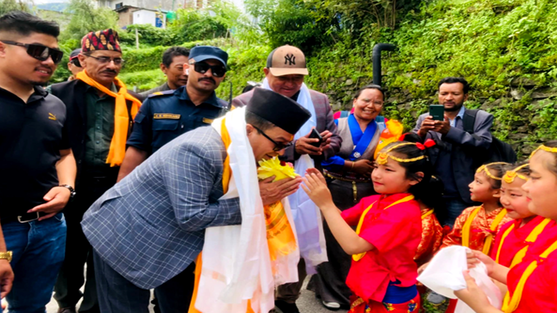रसुवाली माटोले खोजेको र जनताले रोजेको योजनालाई प्राथमिकता दिइनेः मन्त्री लामा