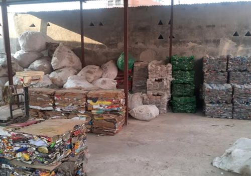 फोहरजन्य वस्तु बिक्री गरी १५ लाख बढी आम्दानी