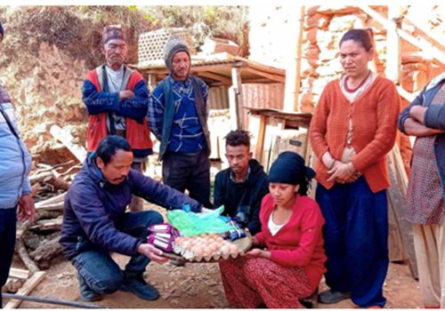 लेखर्कका सुत्केरीलाई घ्यू वितरण