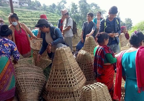डोका बिक्रीबाट मासिक ४० हजार आम्दानी