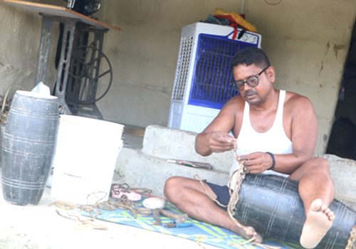 पुख्र्यौली पेसा सङ्कटमा परेपछि विकल्प खोज्दै बादी समुदाय