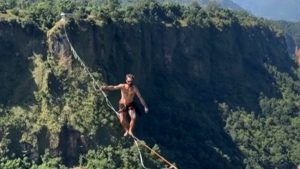 पर्वतमा नेपालकै अग्लो हाइलाइनको सफल परीक्षण