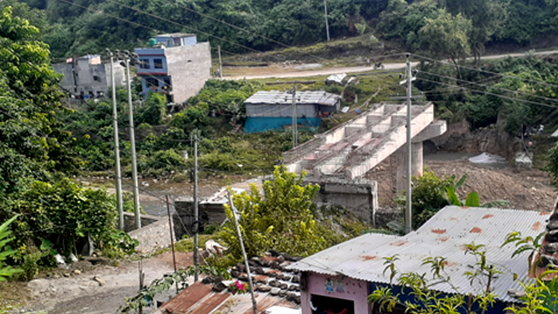 बुल्दीखोलामा धमाधम पक्की पुल निर्माण हुँदै