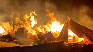 तेम्बा बजारमा आगलागी हुँदा एक करोड १८ लाखभन्दा बढी क्षति