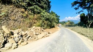 आजदेखि तुरतुरे–चाम्बास सडकखण्ड दैनिक छ घण्टा बन्द