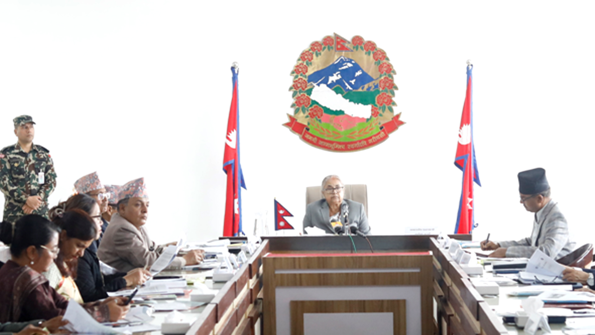 वैदेशिक रोजगारीलाई सुरक्षित बनाउनुपर्छः प्रधानमन्त्री