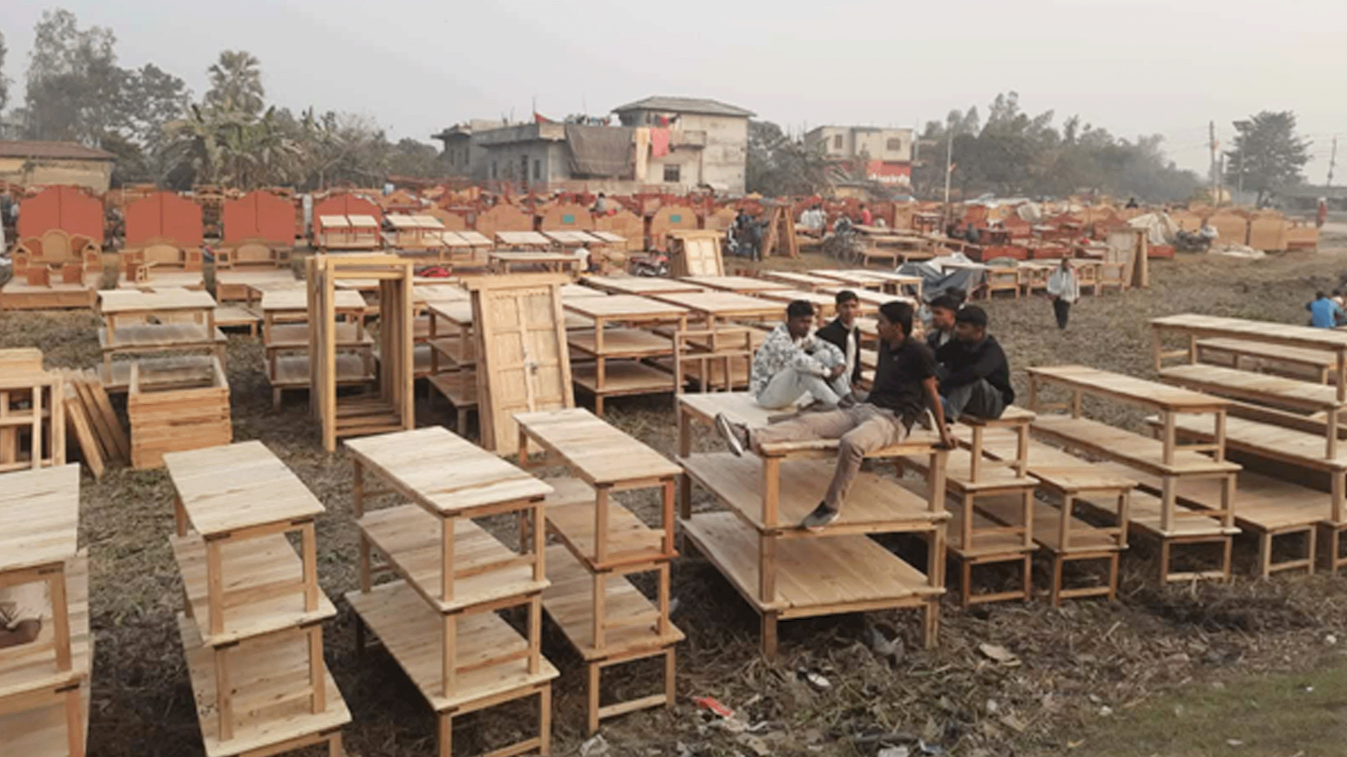 रौतहटको जयनगरमा फर्निचर मेला :  उपभोक्ता र व्यवसायी आकर्षित