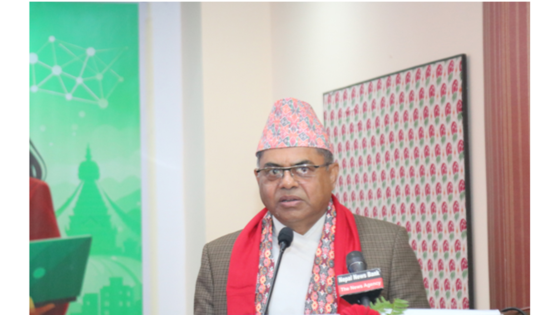 महिलामैत्री नीतिका कागजमा मात्र सीमित नरही व्यवहारमा कार्यान्वयन हुनुपर्छः मन्त्री सिन्हा